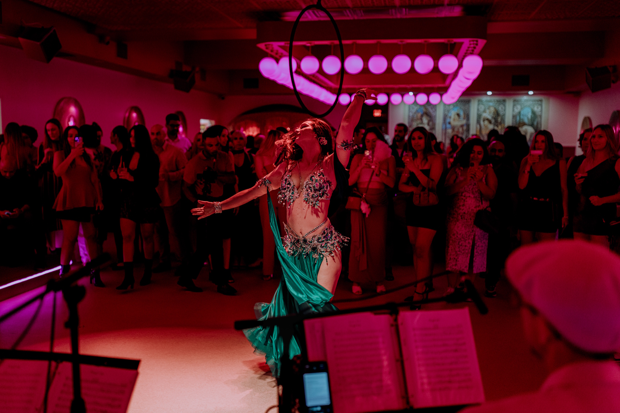 Belly dancing live entertainment